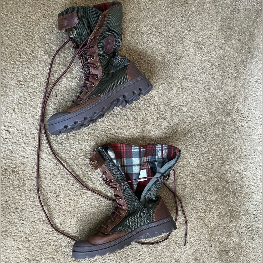 Womens Palladium 7.5 Pampa Tactical Boots green and brown, leather nylon, warm